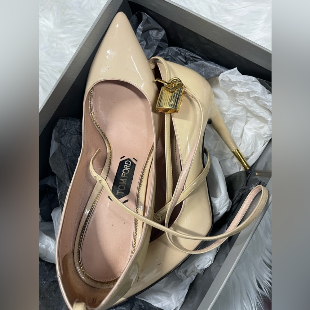 Tom Ford Patent Leather Stiletto Pump